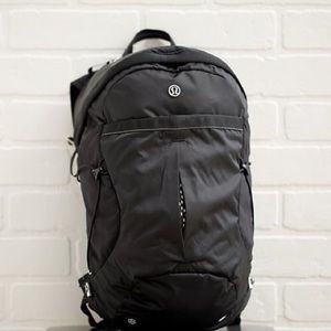 Lululemon run all day back pack